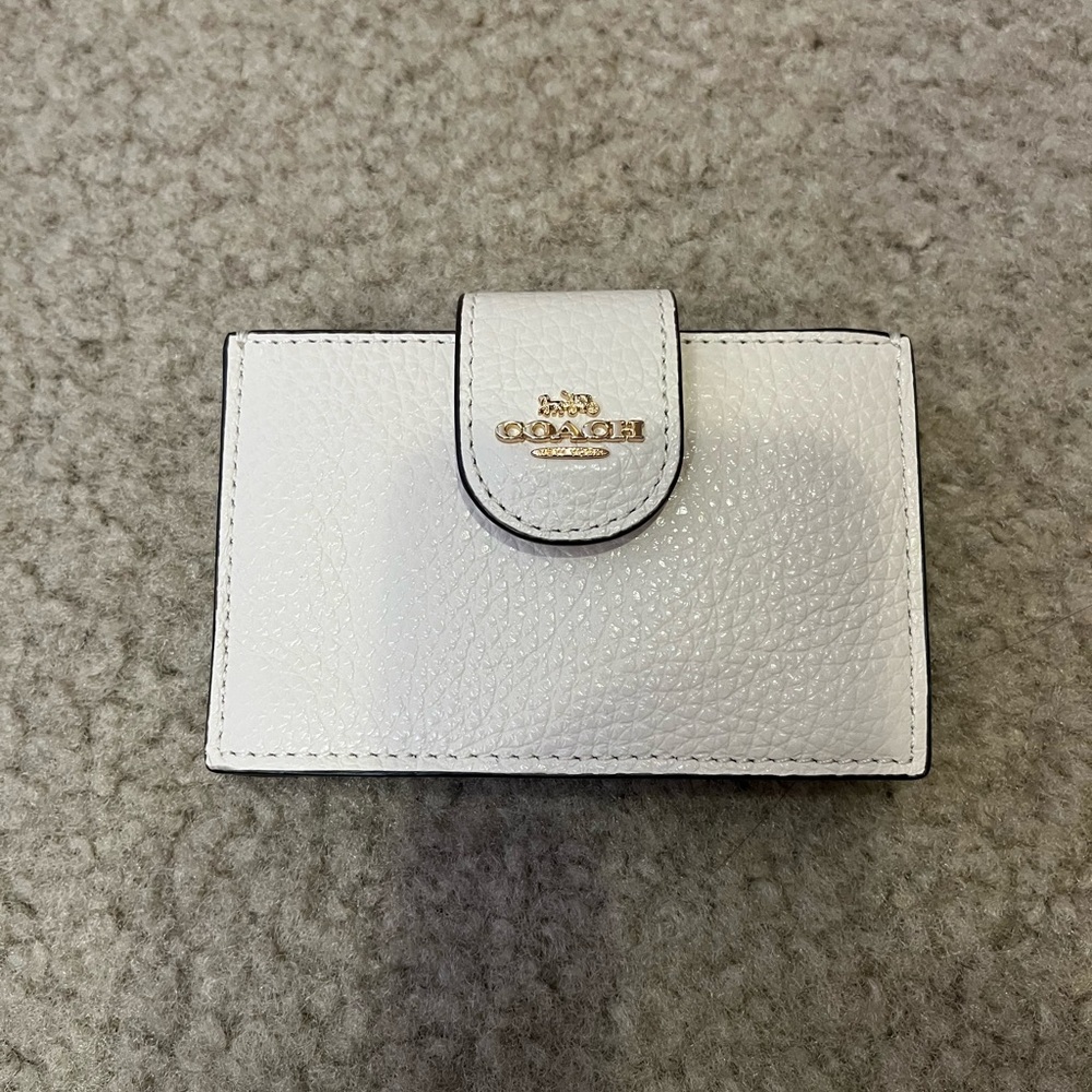 Coach Pebbled Leather Accordion Card Holder